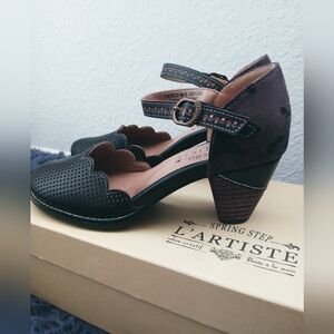 L'Artiste Spring Step Parchelle